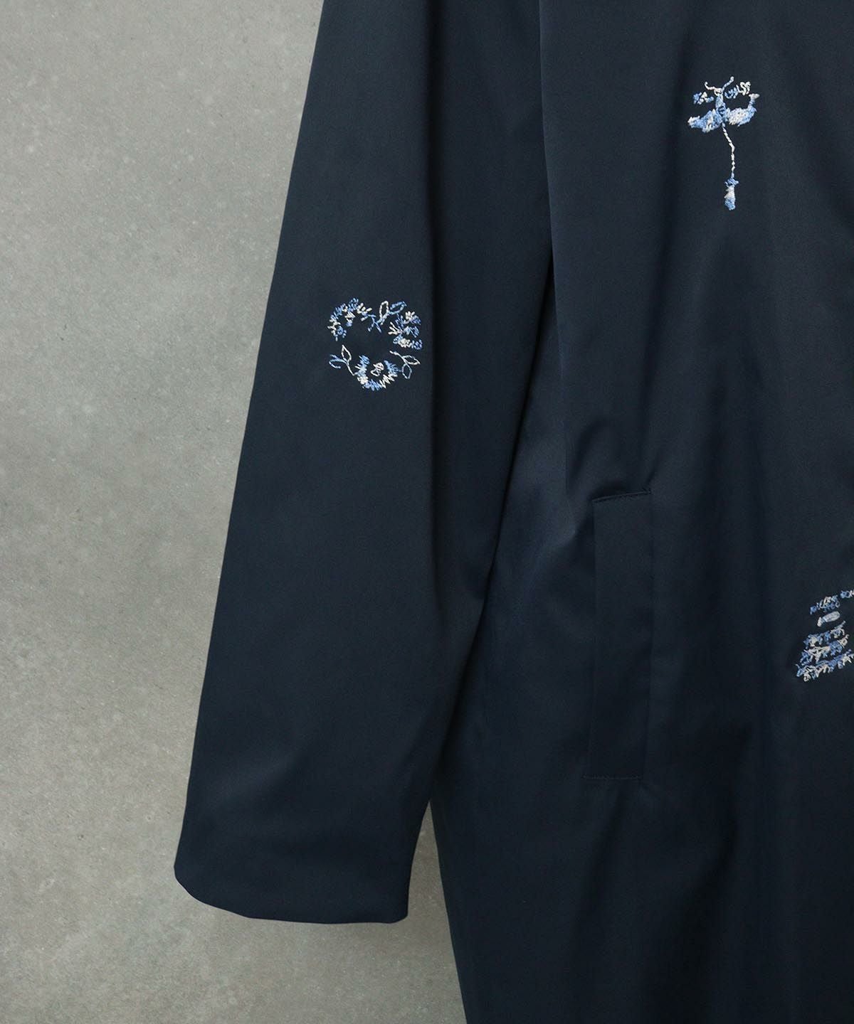 袖部分（ネイビー）