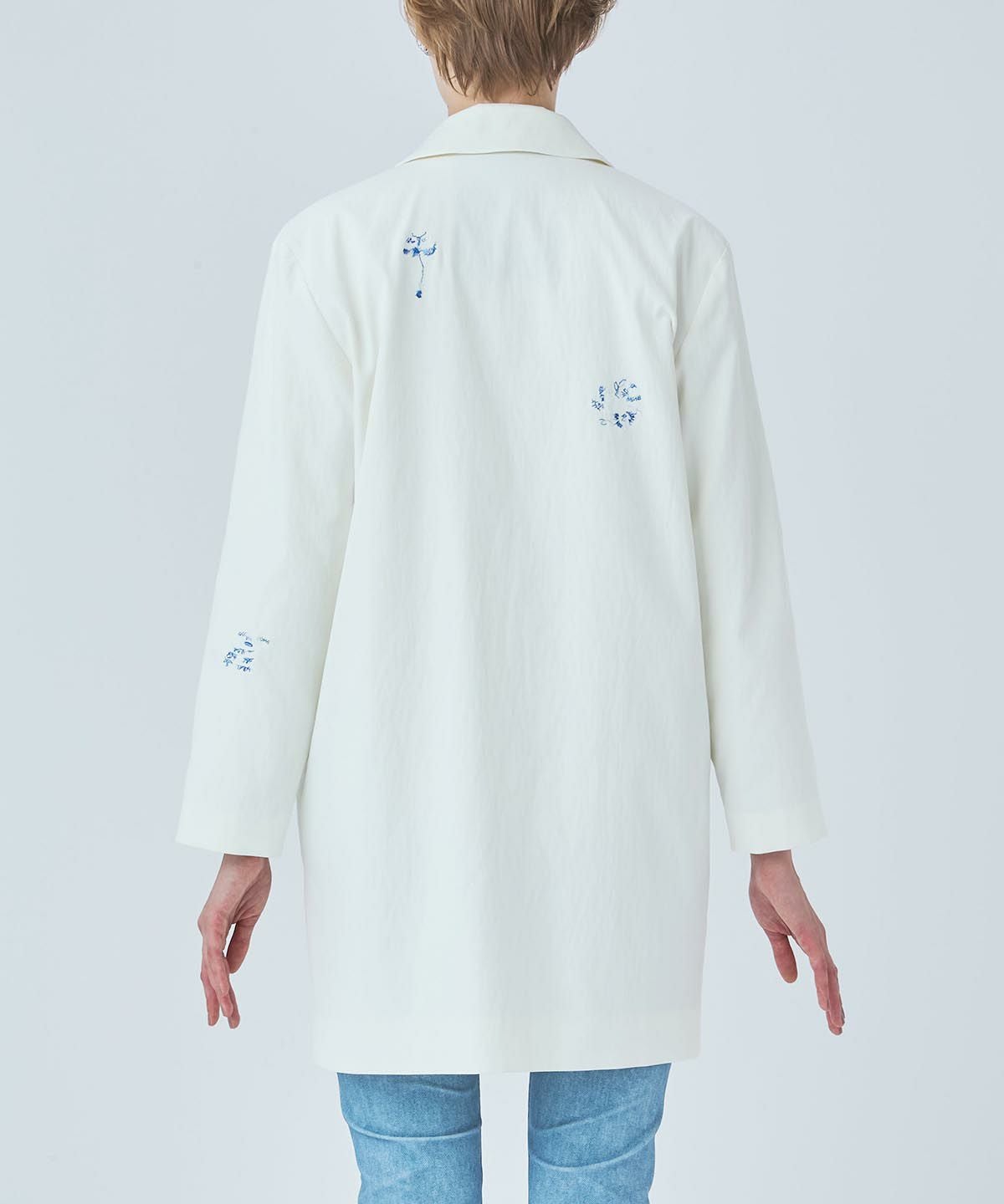 モデル着用画像（ホワイト）