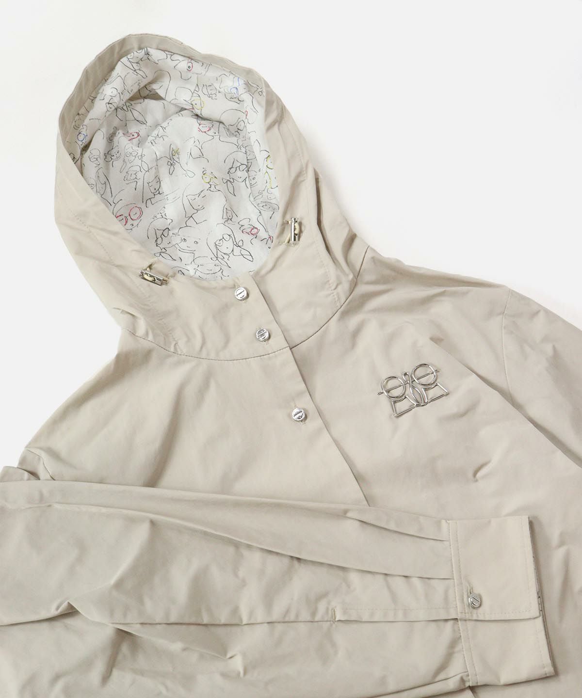 胸元部分（ベージュ）