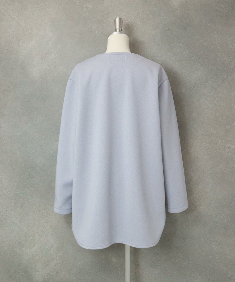 ノーカラージャケット後（ライトブルー）