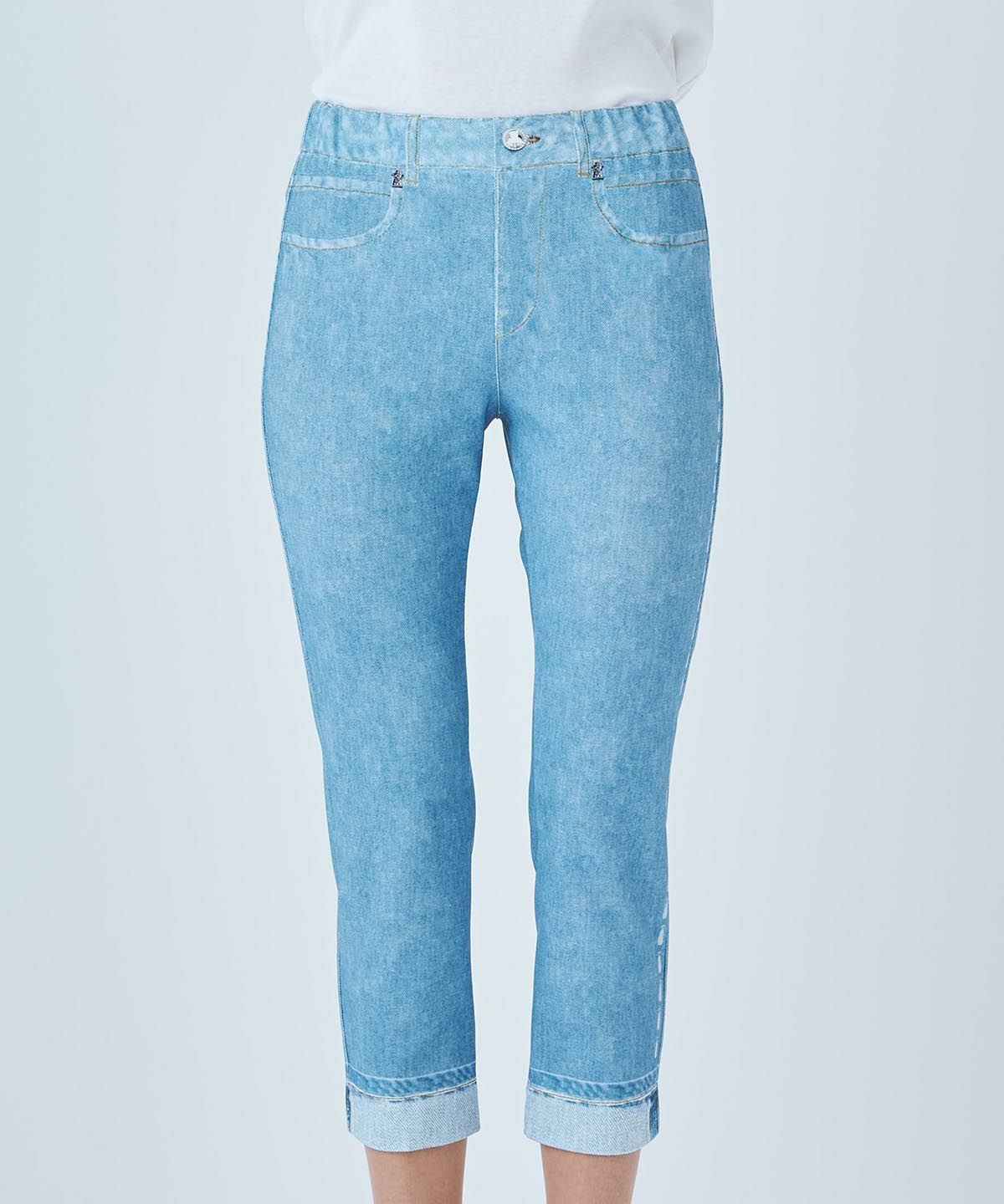 モデル着用画像（ライトブルー）