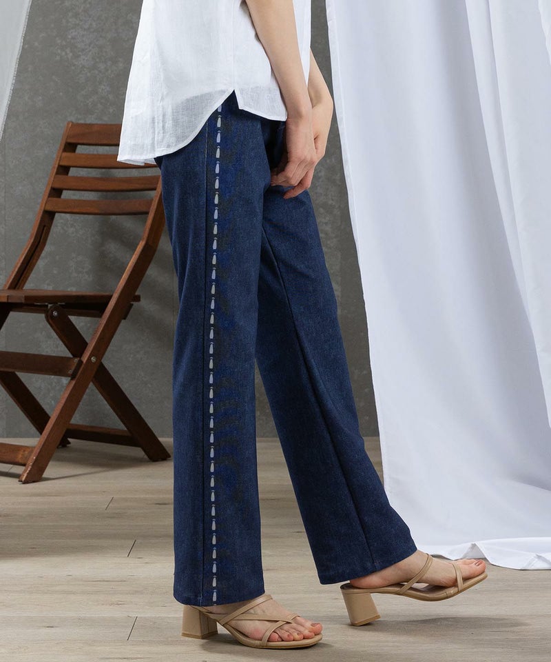 モデル着用画像（ネイビー）