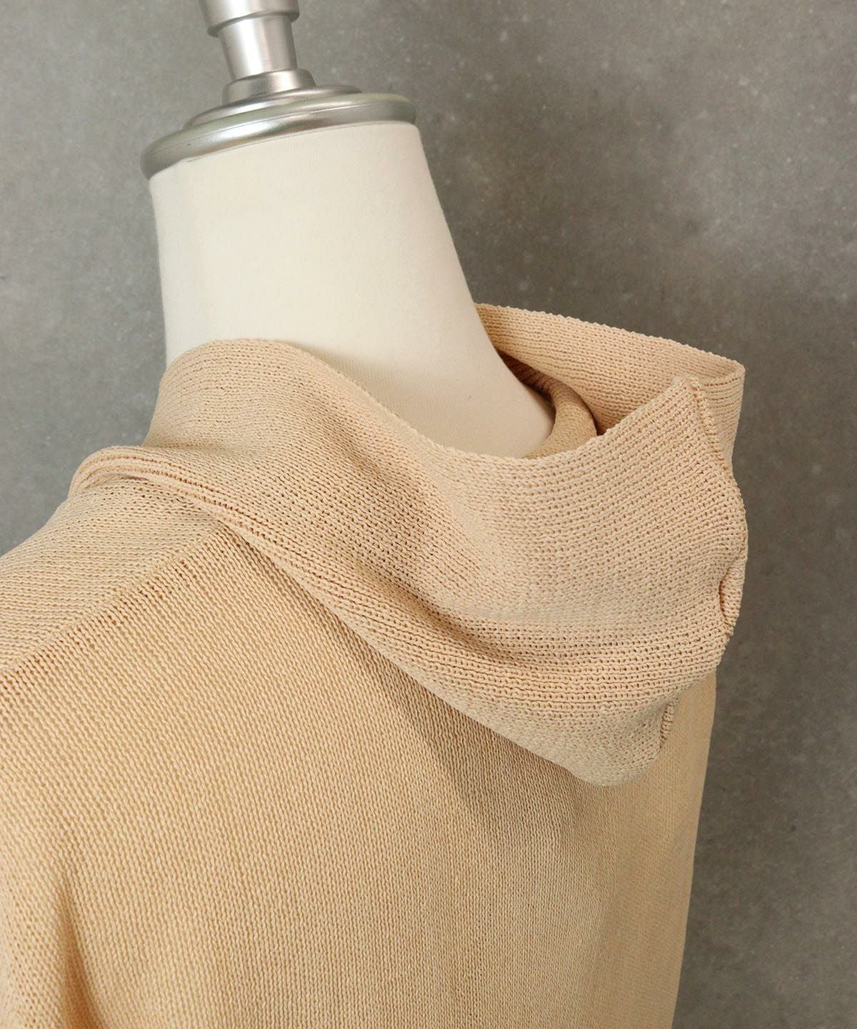 フード部分（ライトオレンジ）