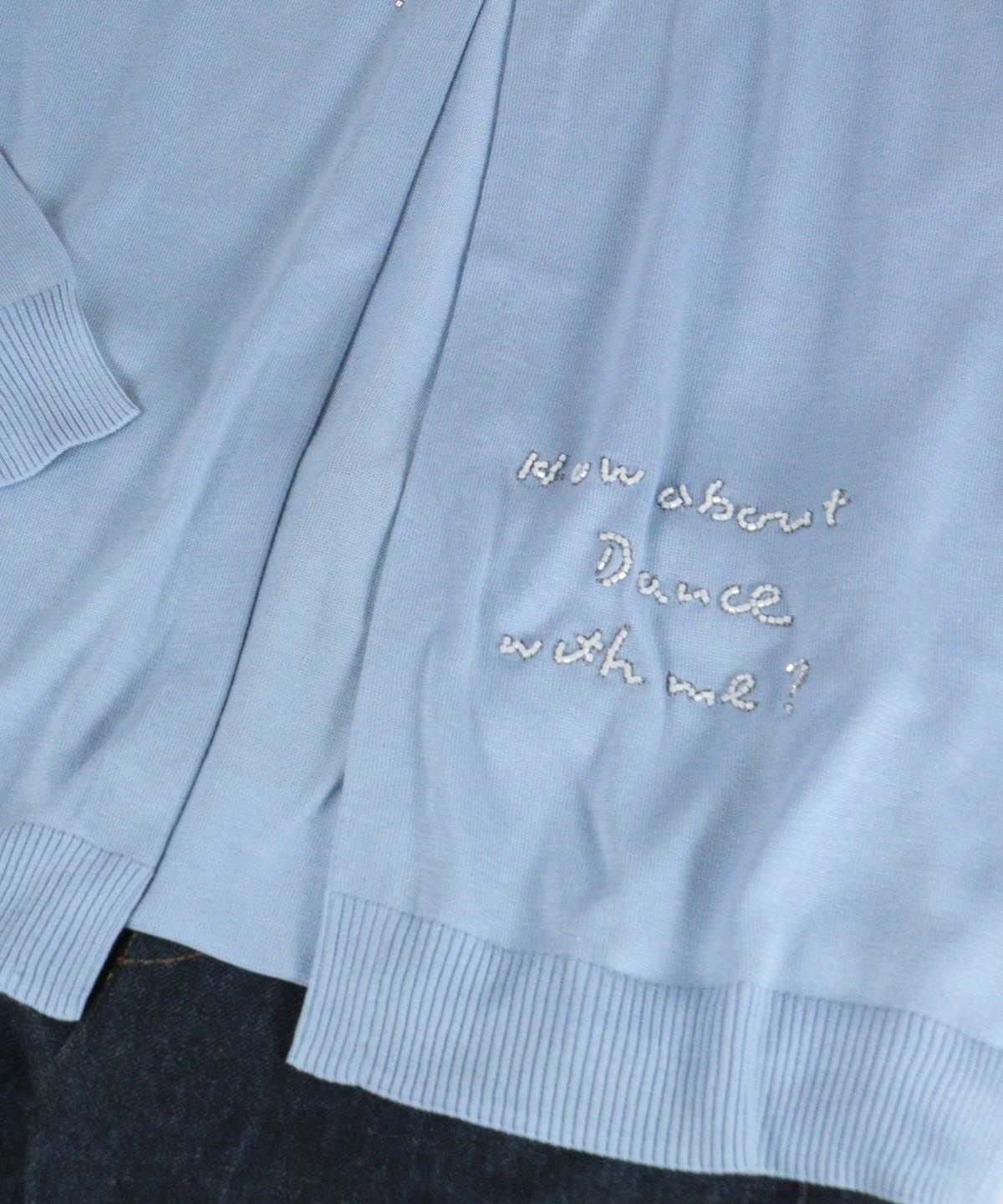 裾デザイン部分（ライトブルー）