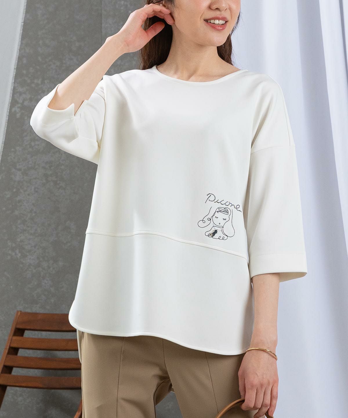 モデル着用画像（ホワイト）