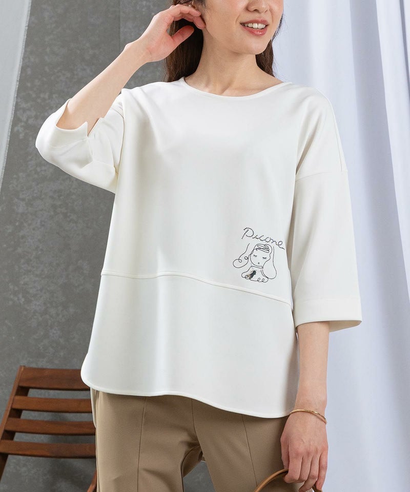 モデル着用画像（ホワイト）