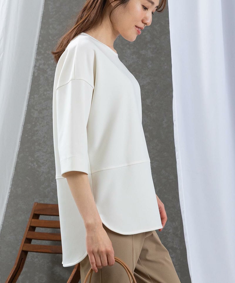 モデル着用画像（ホワイト）