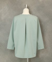 UV冷感デザイン刺繍長袖Tシャツ（ライトグリーン）後ろ