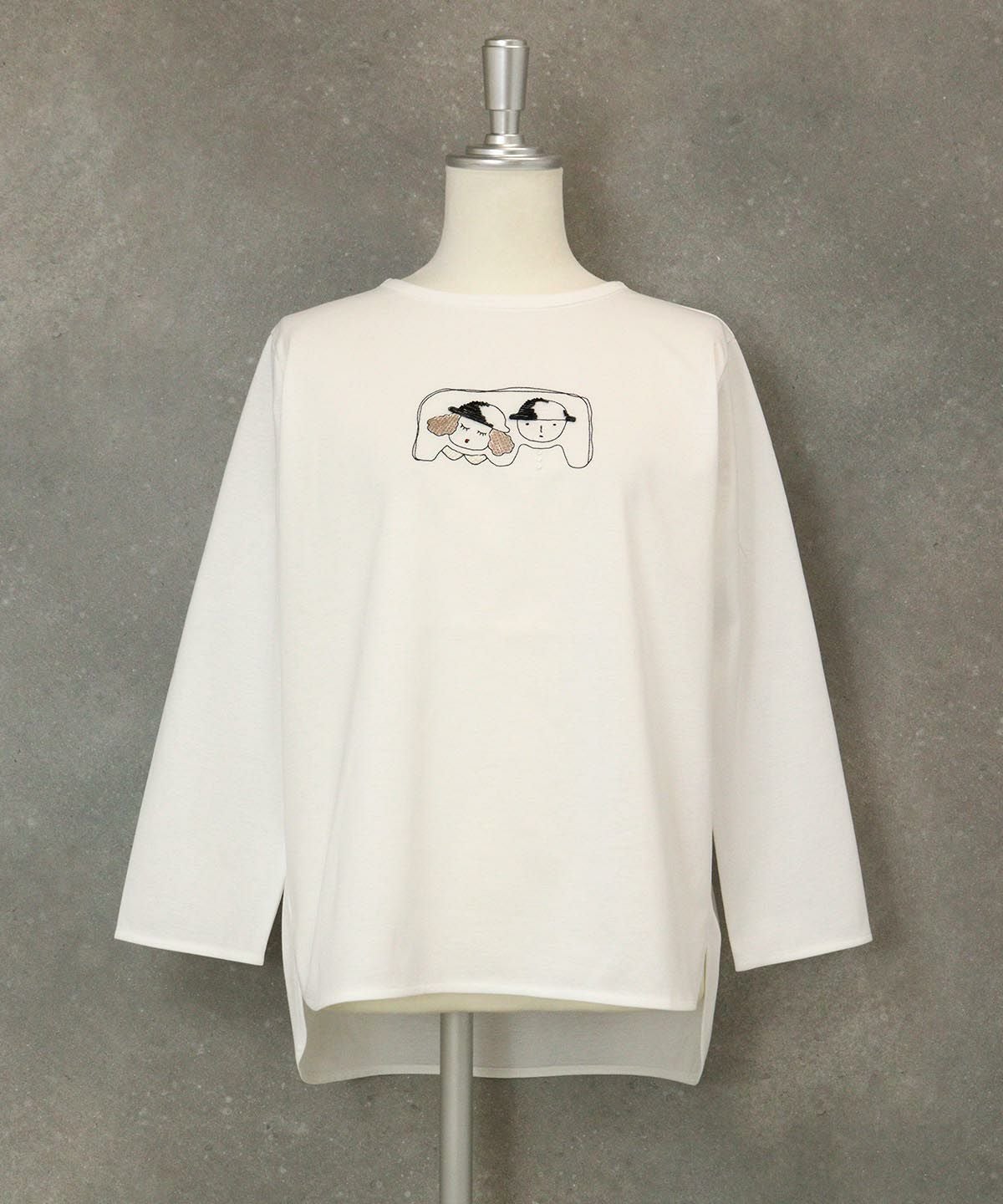 UV冷感デザイン刺繍長袖Tシャツ（ホワイト）