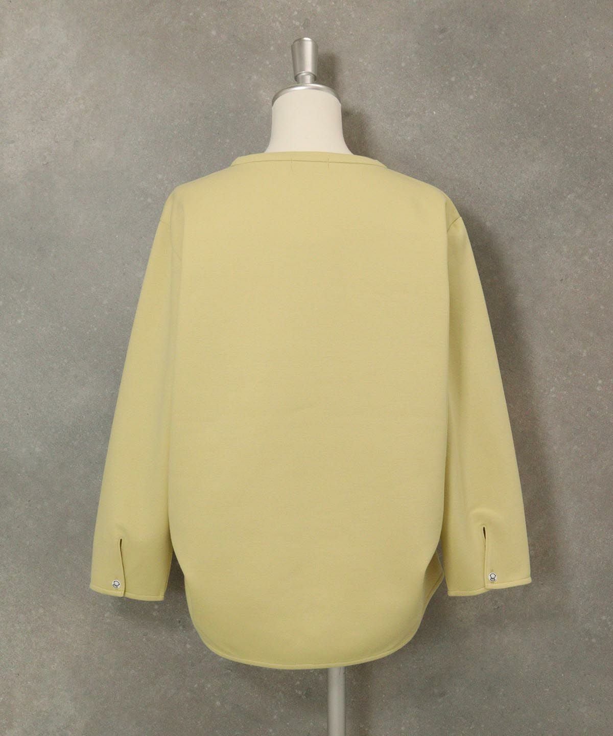 サイドタックプルオーバー後（イエロー）