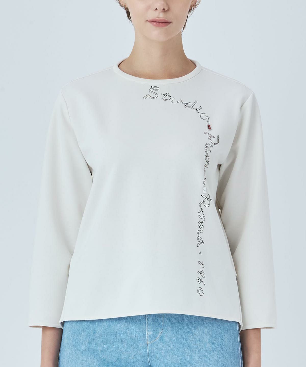 モデル着用画像（ホワイト）