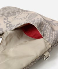 ポケット部分（ベージュ）