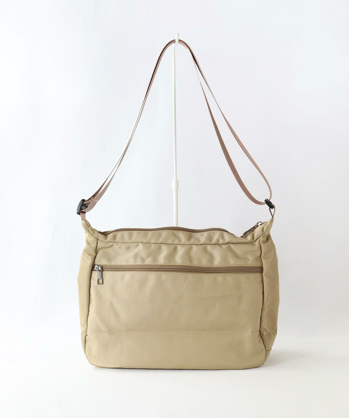 ナイロンショルダーバッグ（ベージュ×オレンジ）