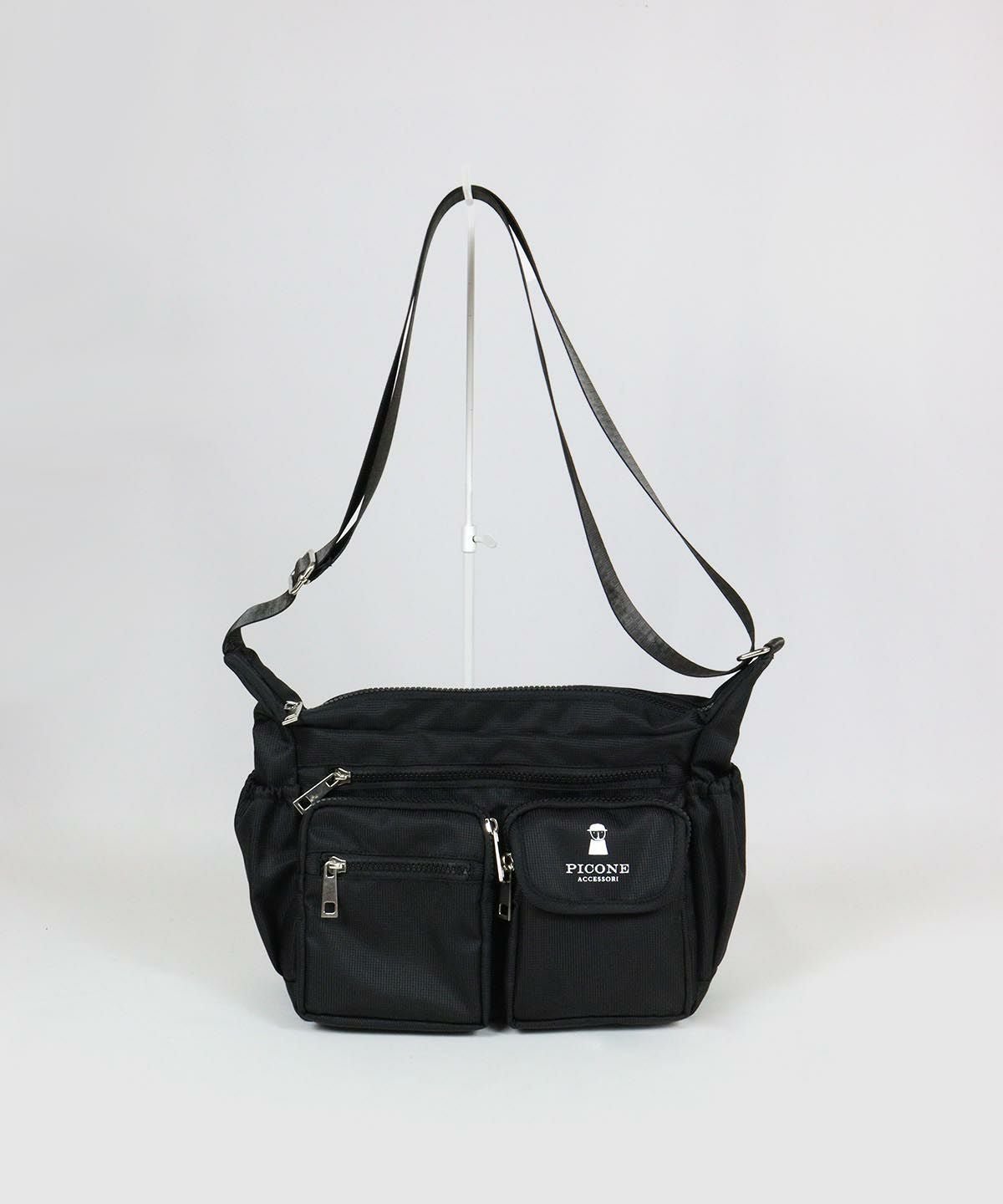 立体ポケットショルダーバッグ（ブラック）