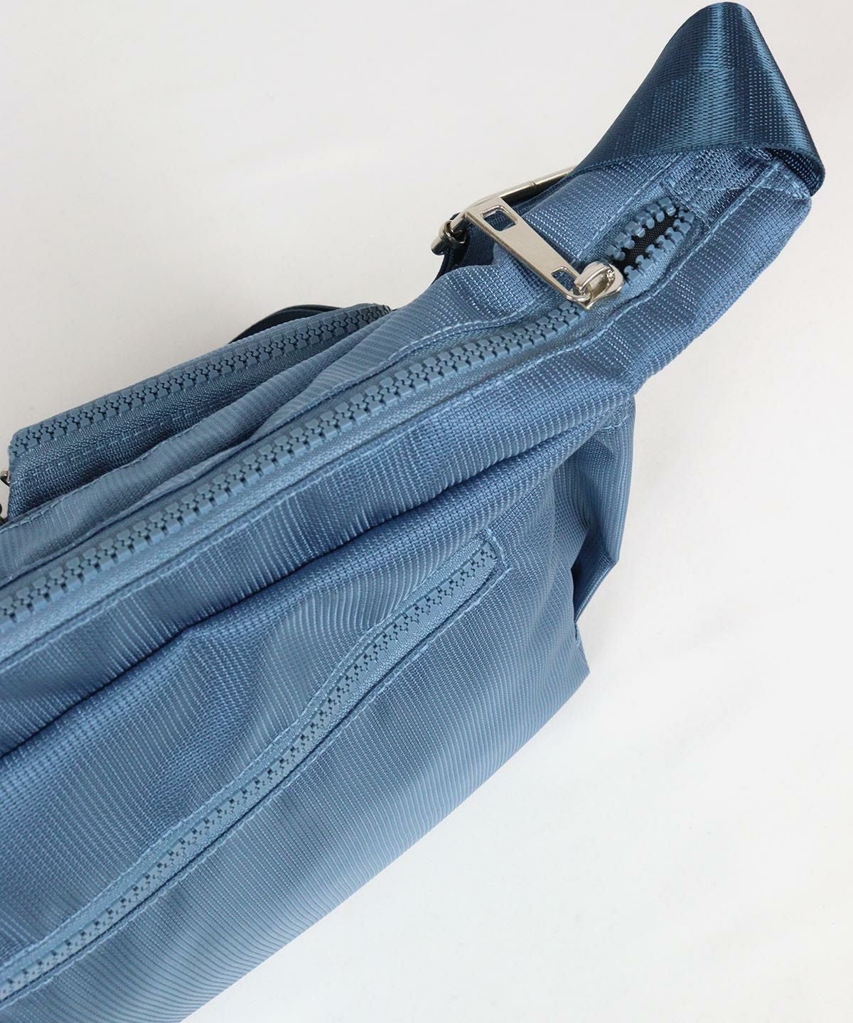 メインファスナー部分（ブルー）