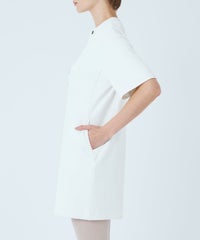 モデル着用画像（ホワイト）