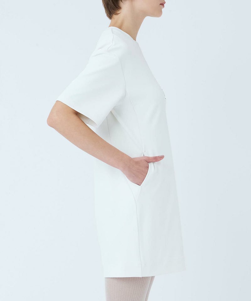 モデル着用画像（ホワイト）