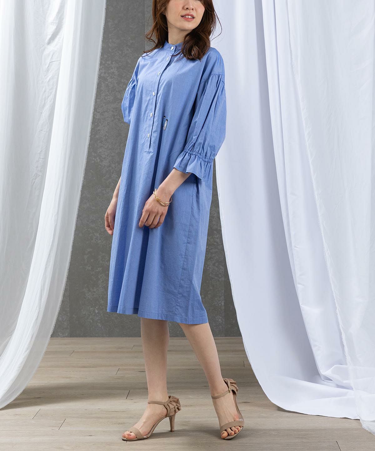 モデル着用画像（ライトブルー）