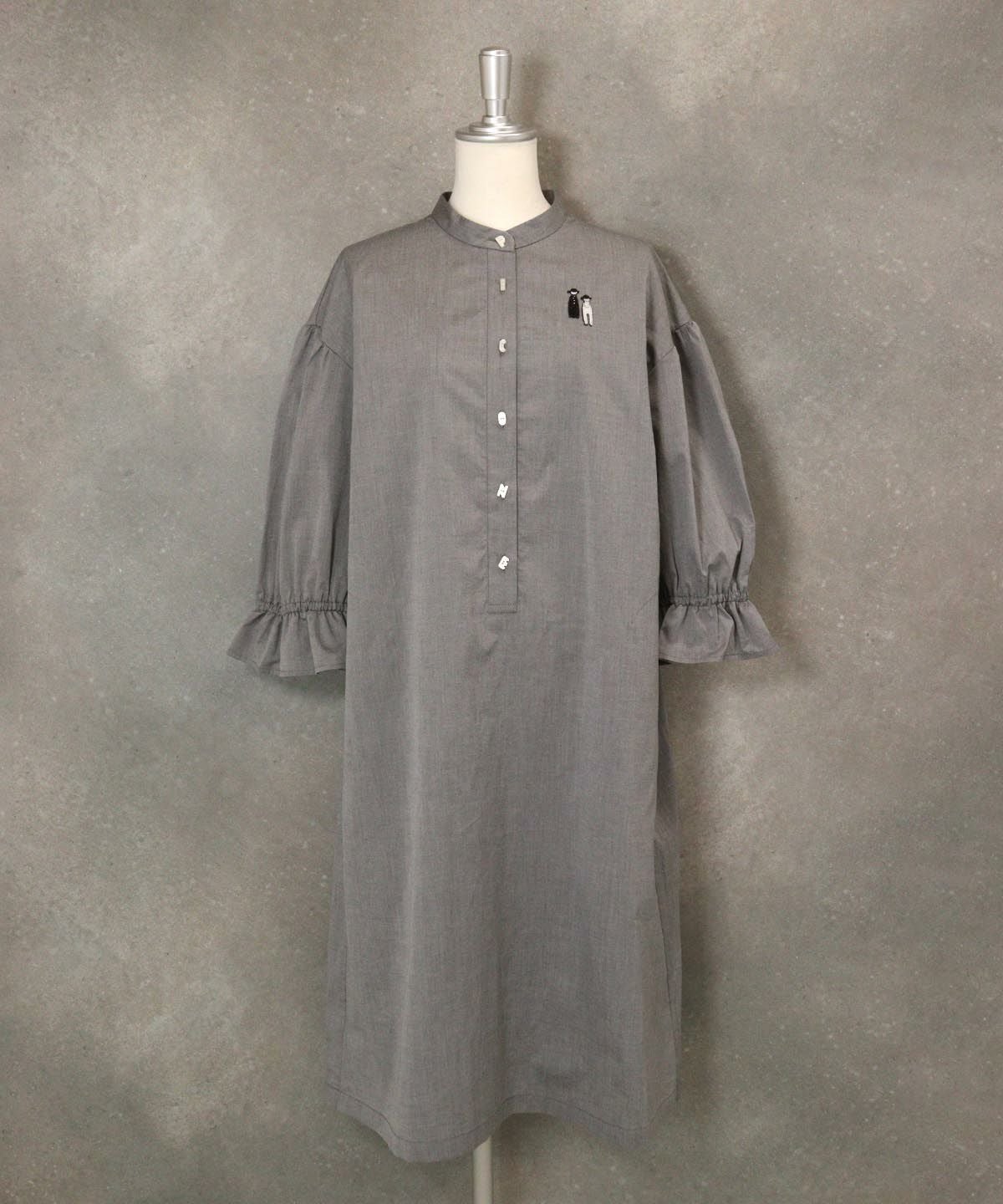 ビーズ刺繍バンドカラーワンピース（グレー）