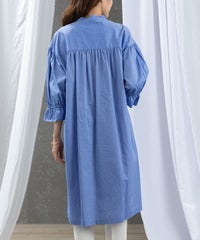 モデル着用画像（ライトブルー）