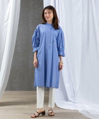 モデル着用画像（ライトブルー）