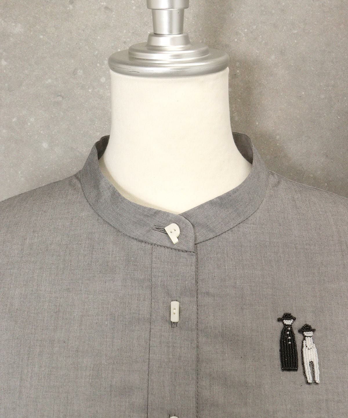 衿元部分（グレー）