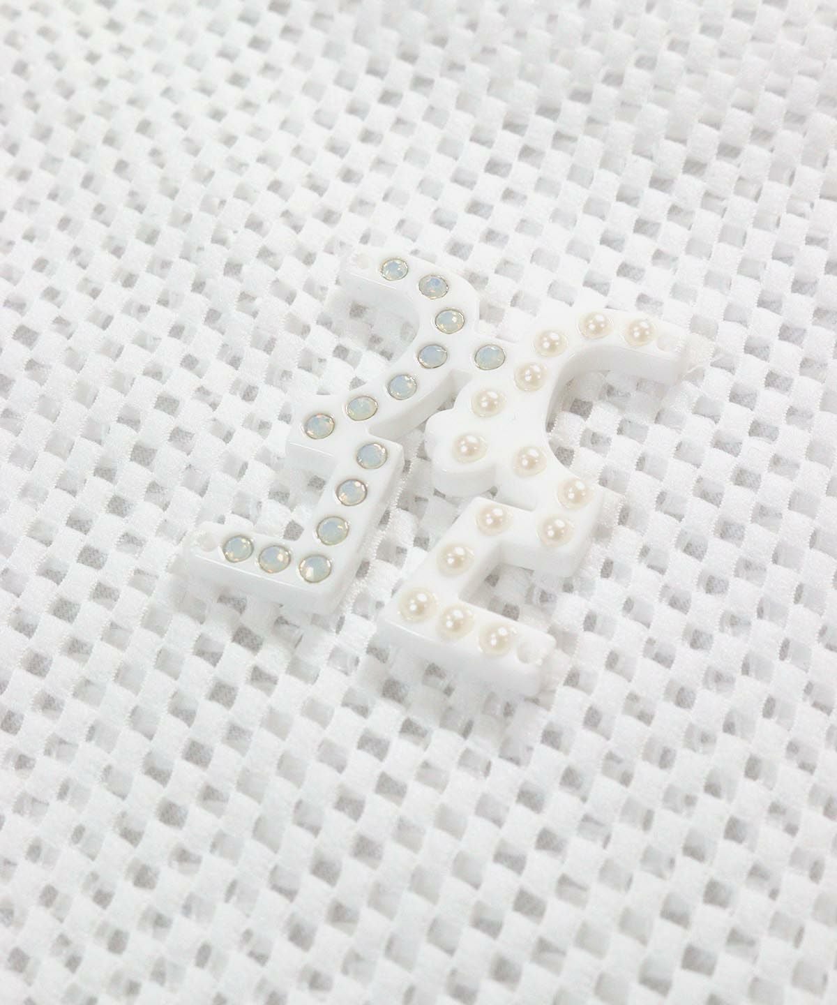 デザイン部分（ホワイト）