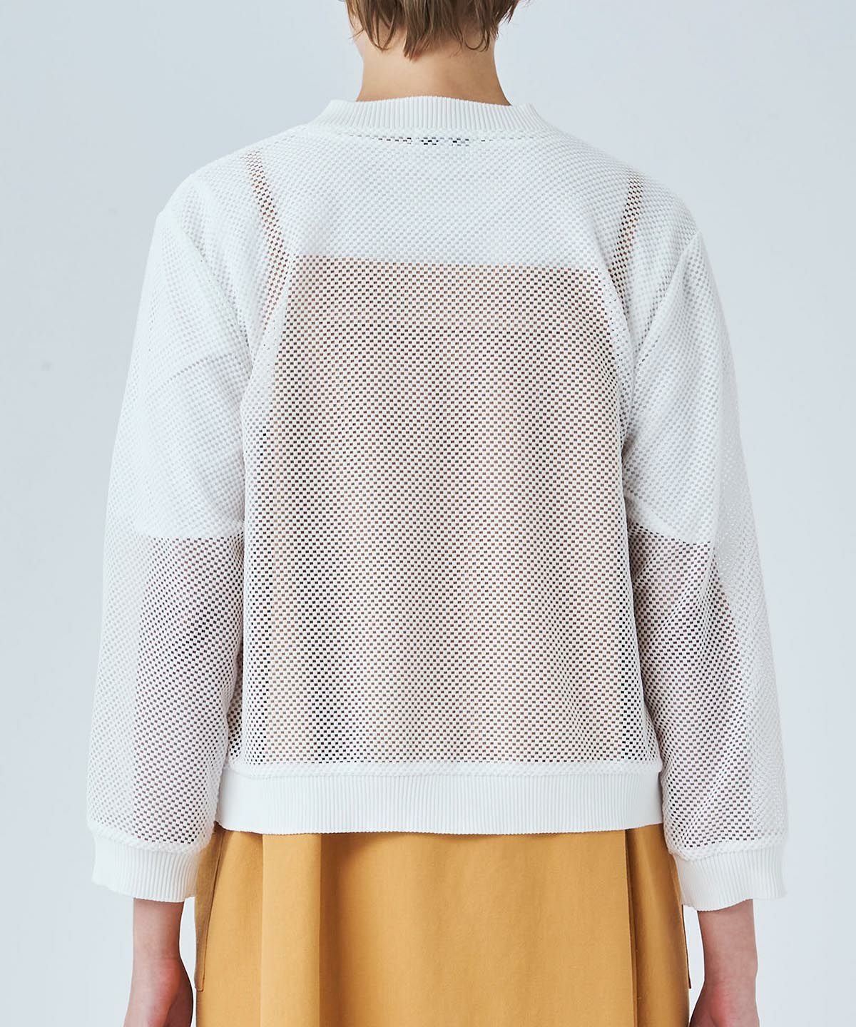 モデル着用画像（ホワイト）