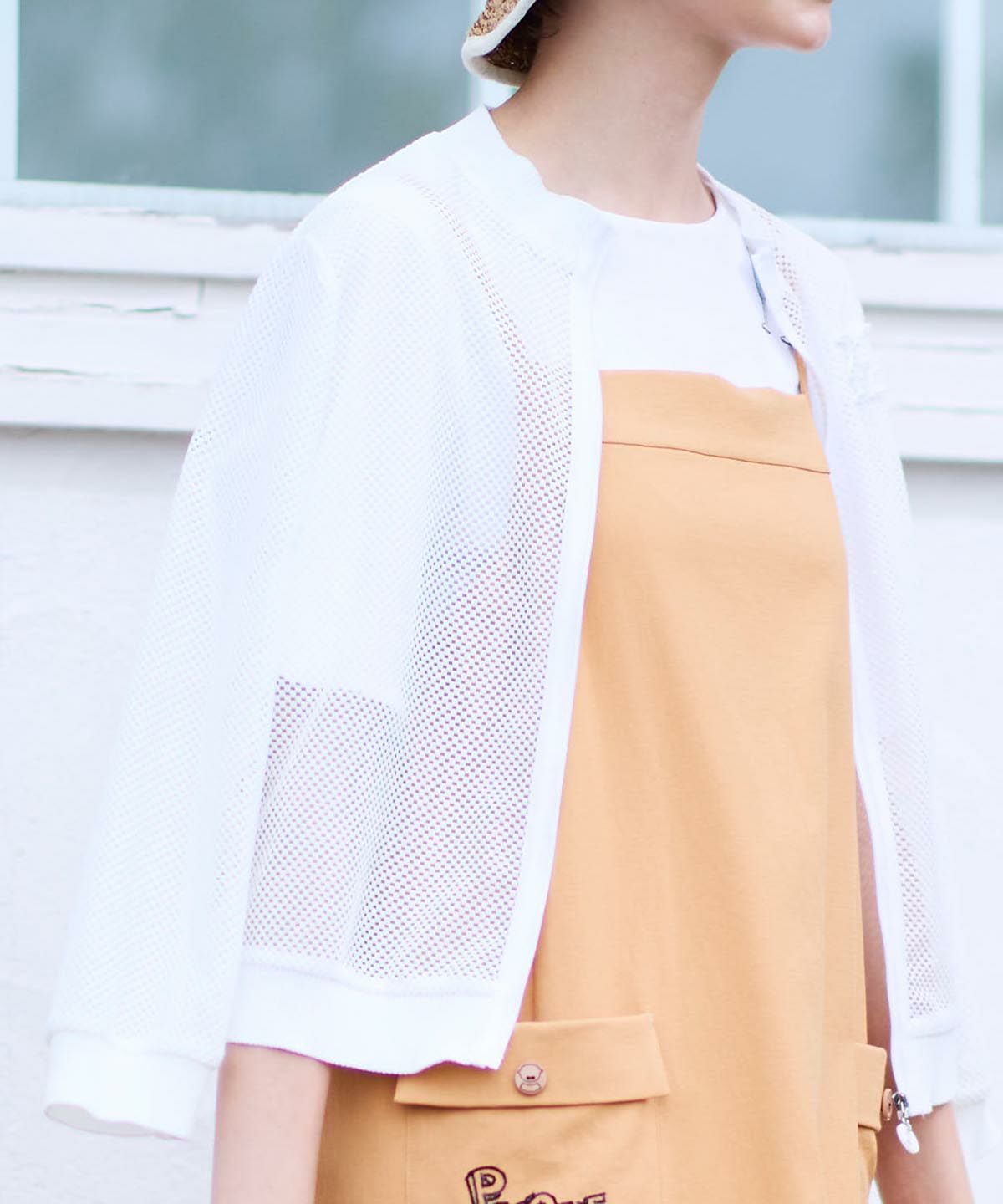 モデル着用画像（ホワイト）