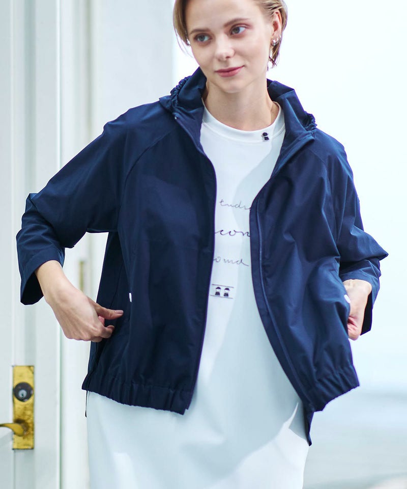 モデル着用画像（ネイビー）