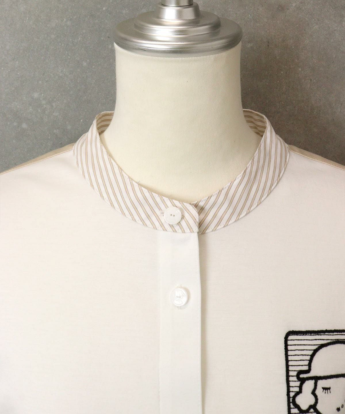 襟元部分（ホワイト×ベージュ）