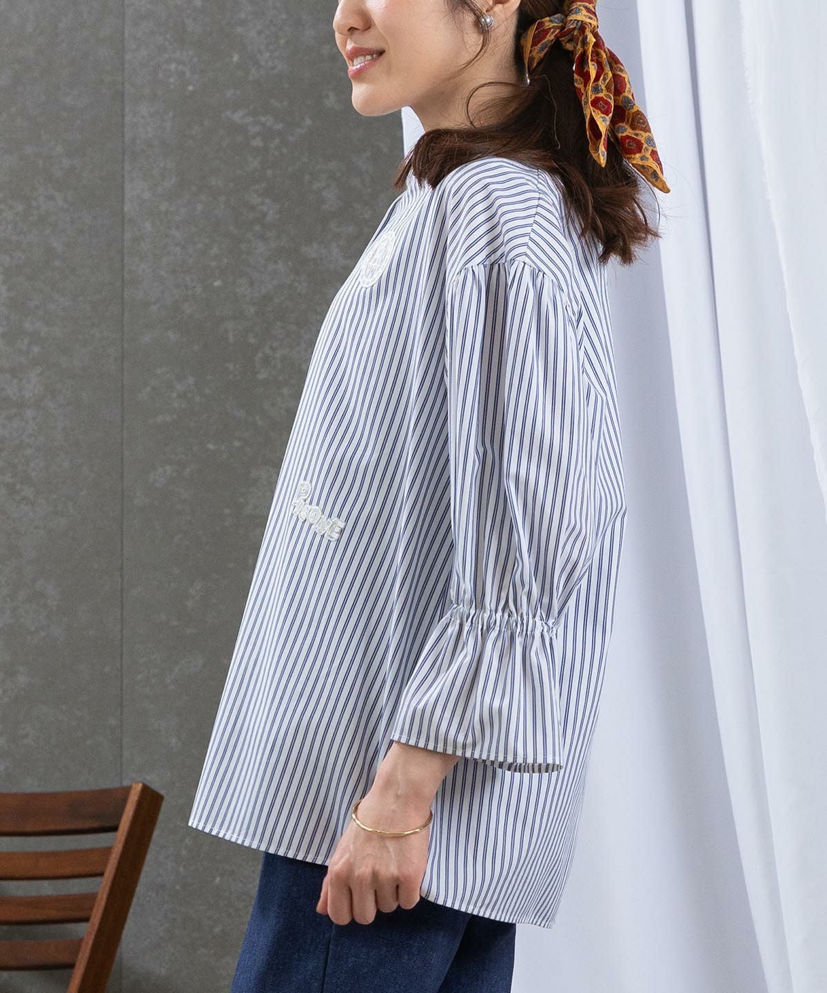 モデル着用画像（ブルー）