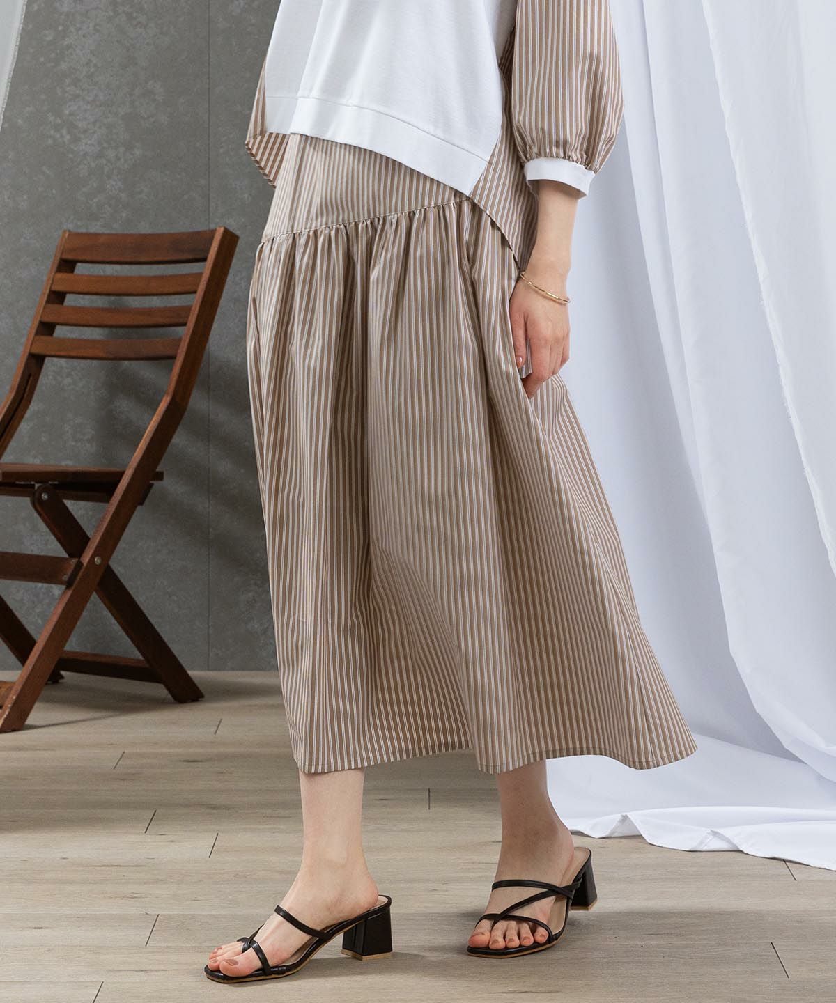 モデル着用画像（キャメル）