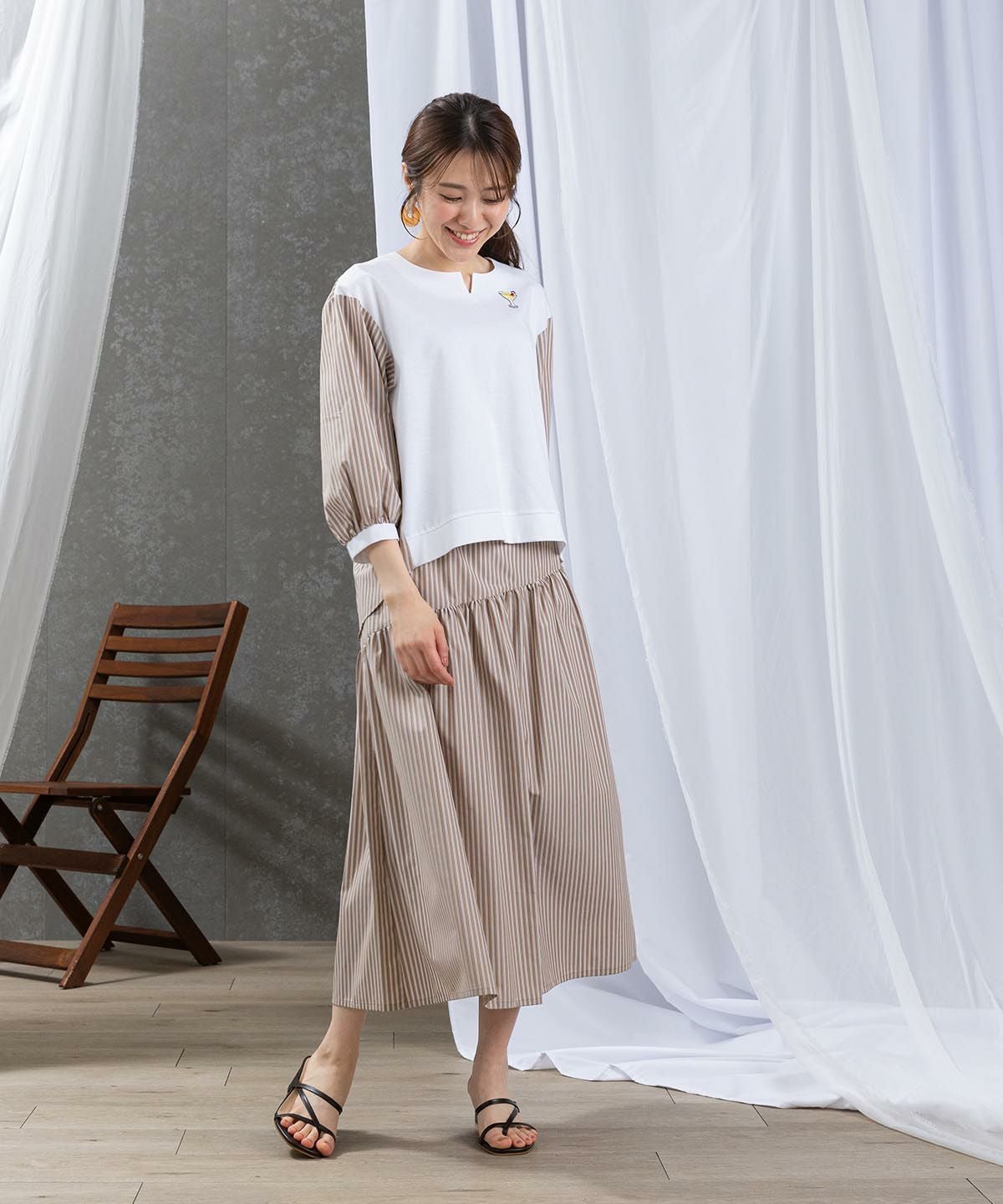 モデル着用画像（キャメル）