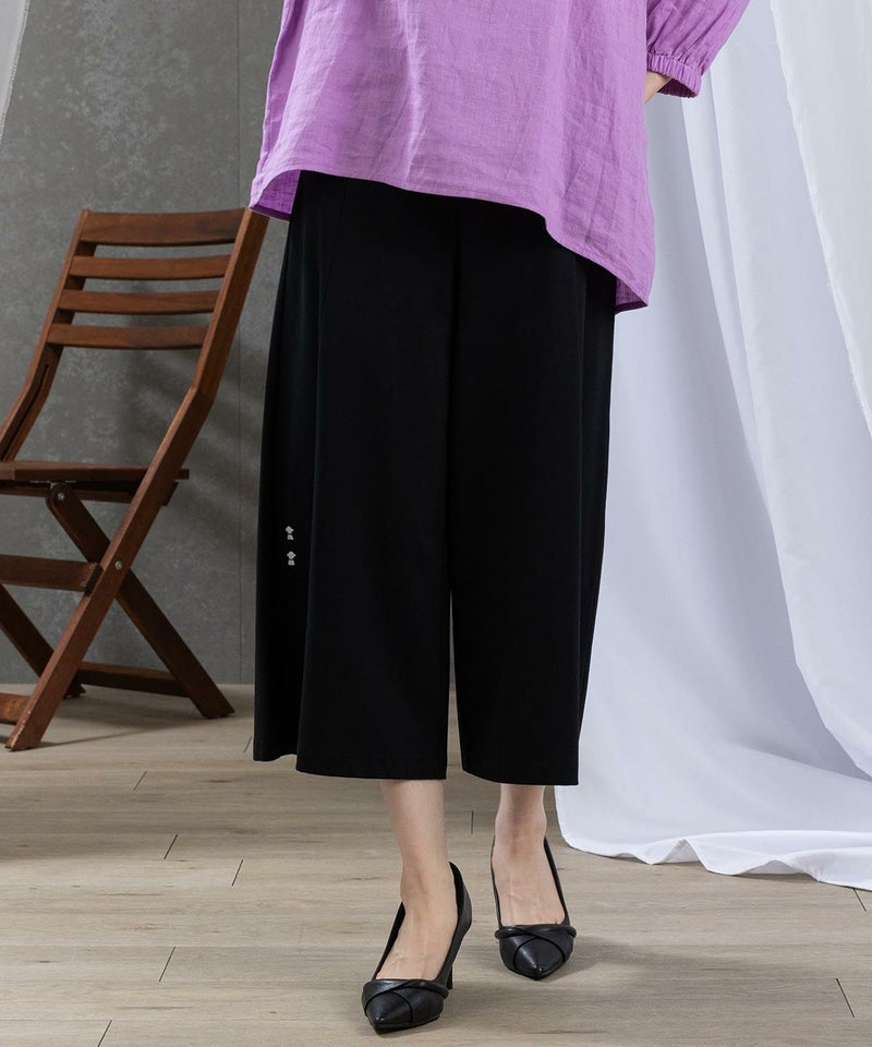 モデル着用画像（ブラック）