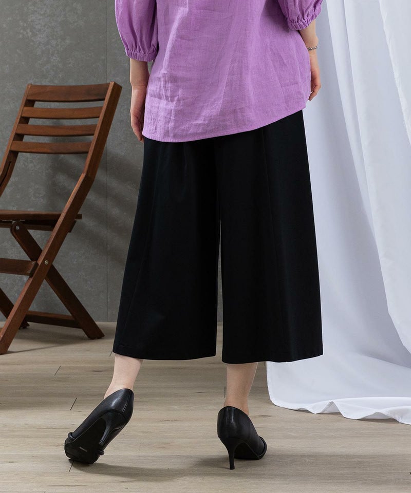 モデル着用画像（ブラック）