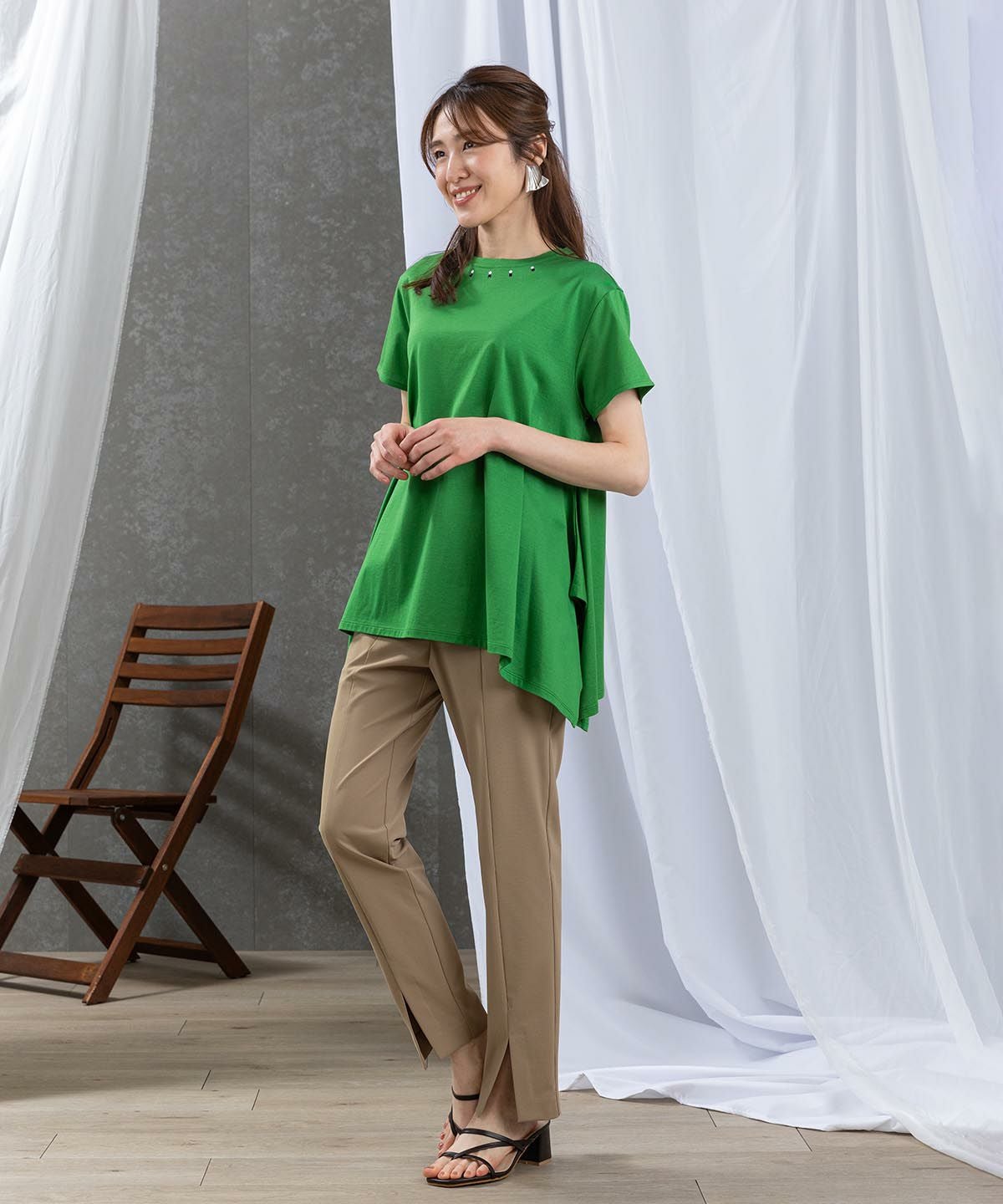 モデル着用（ベージュ）