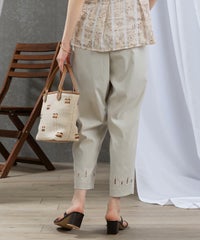 モデル着用画像（ベージュ）