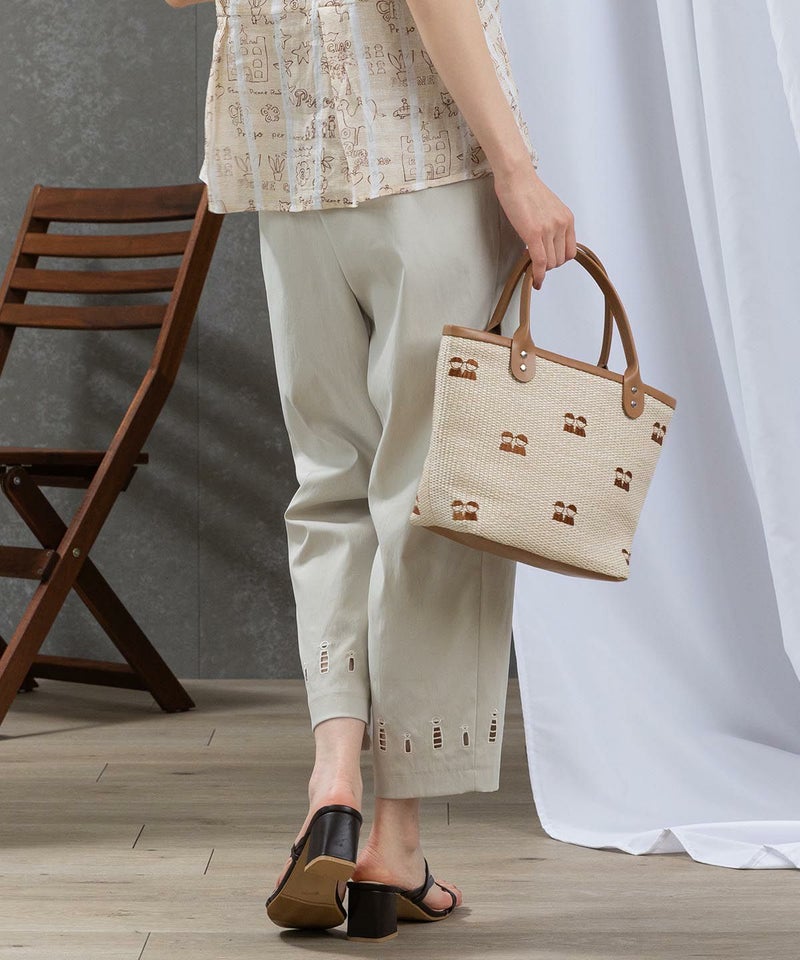 モデル着用画像（ベージュ）