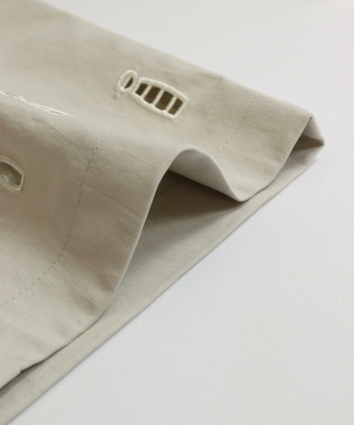 生地感（ベージュ）