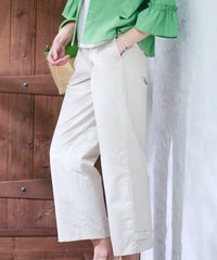 モデル着用画像（ベージュ）