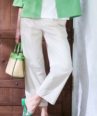 モデル着用画像（ベージュ）