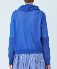 モデル着用画像（ブルー）