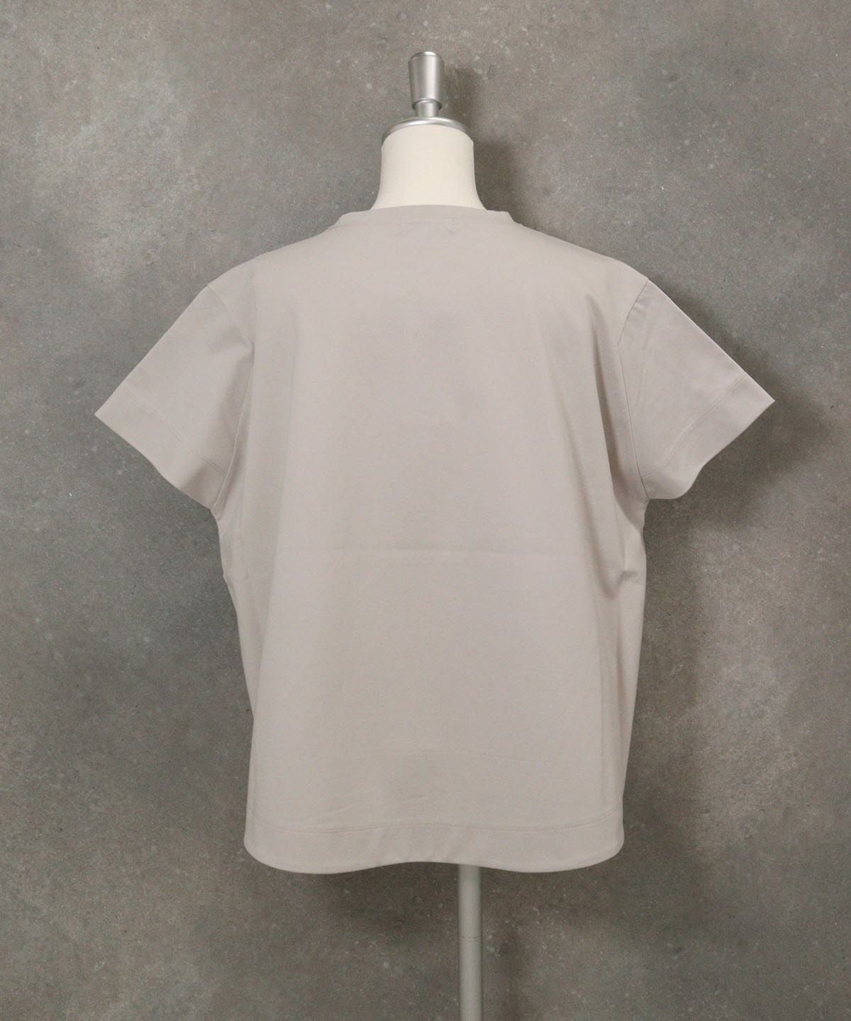 後ろ（ベージュ）