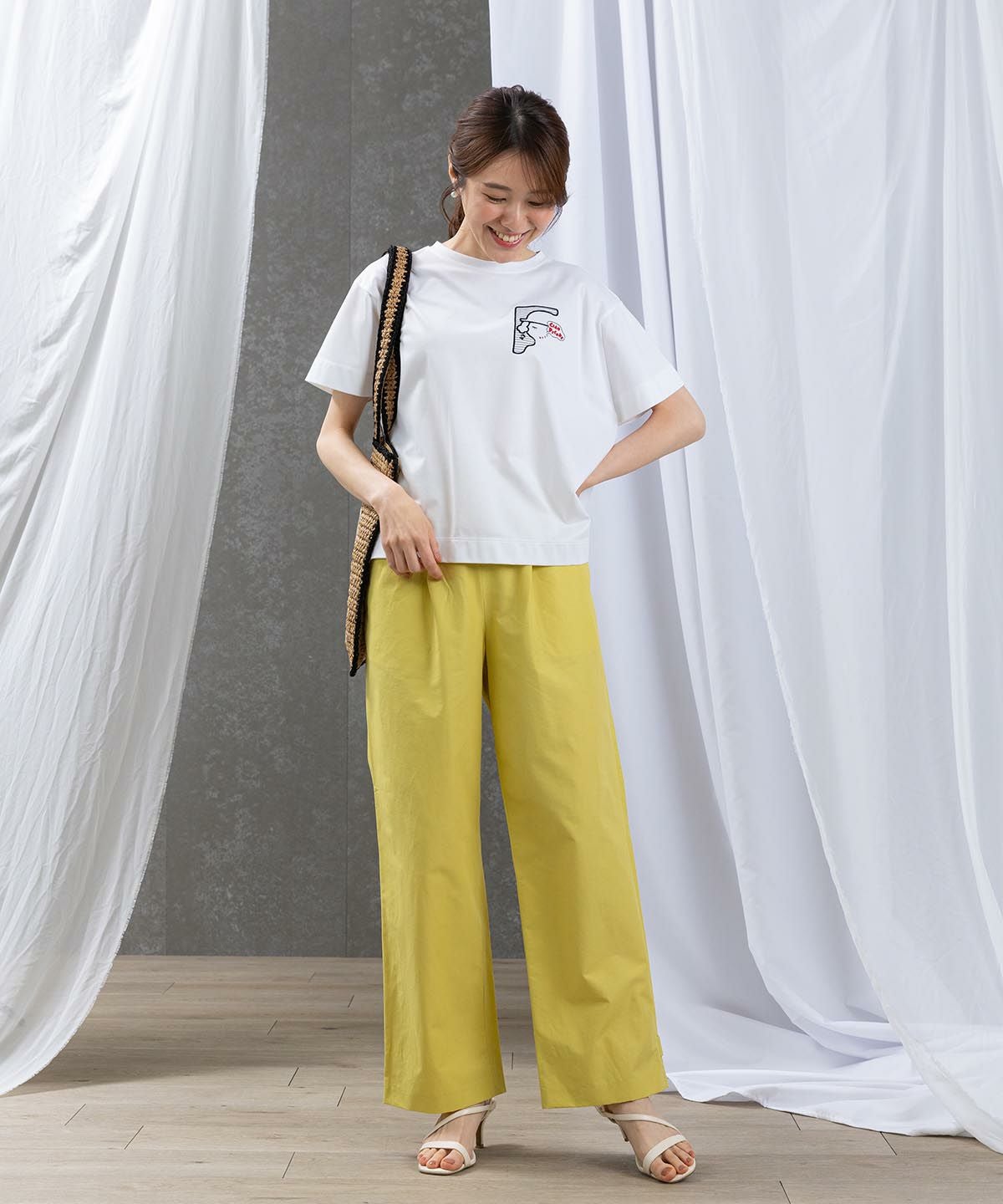 モデル着用画像(ホワイト)