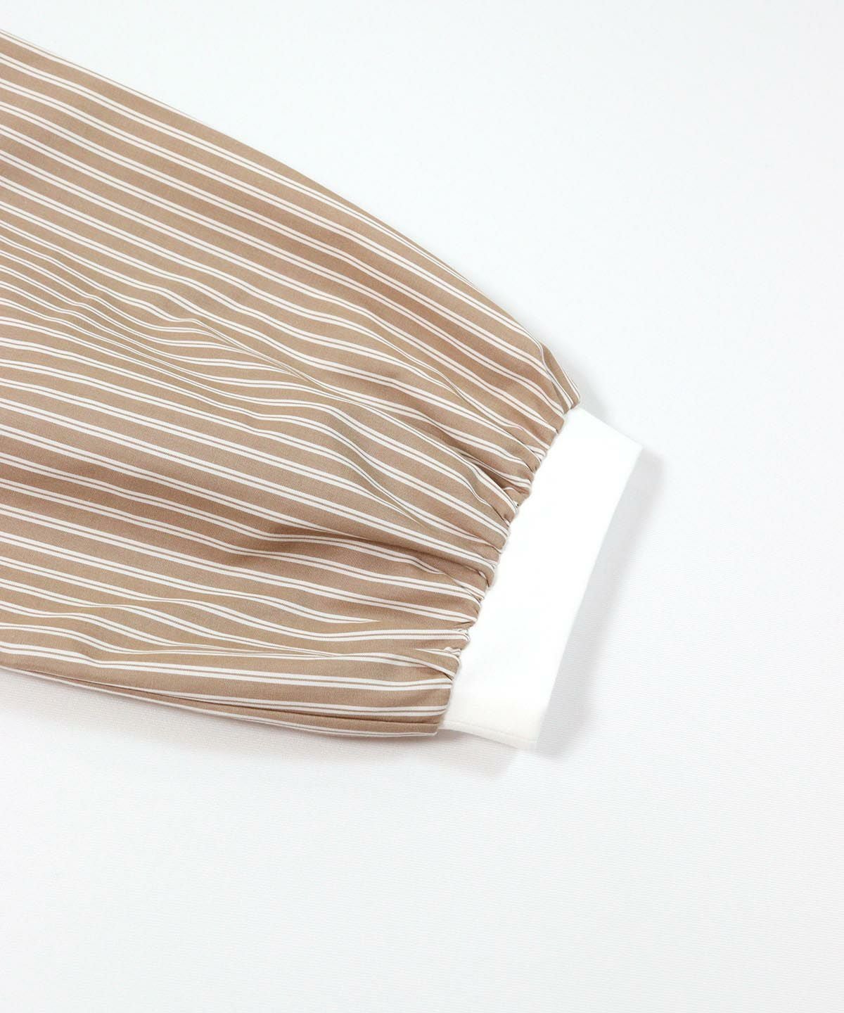 袖（ホワイト×キャメル）