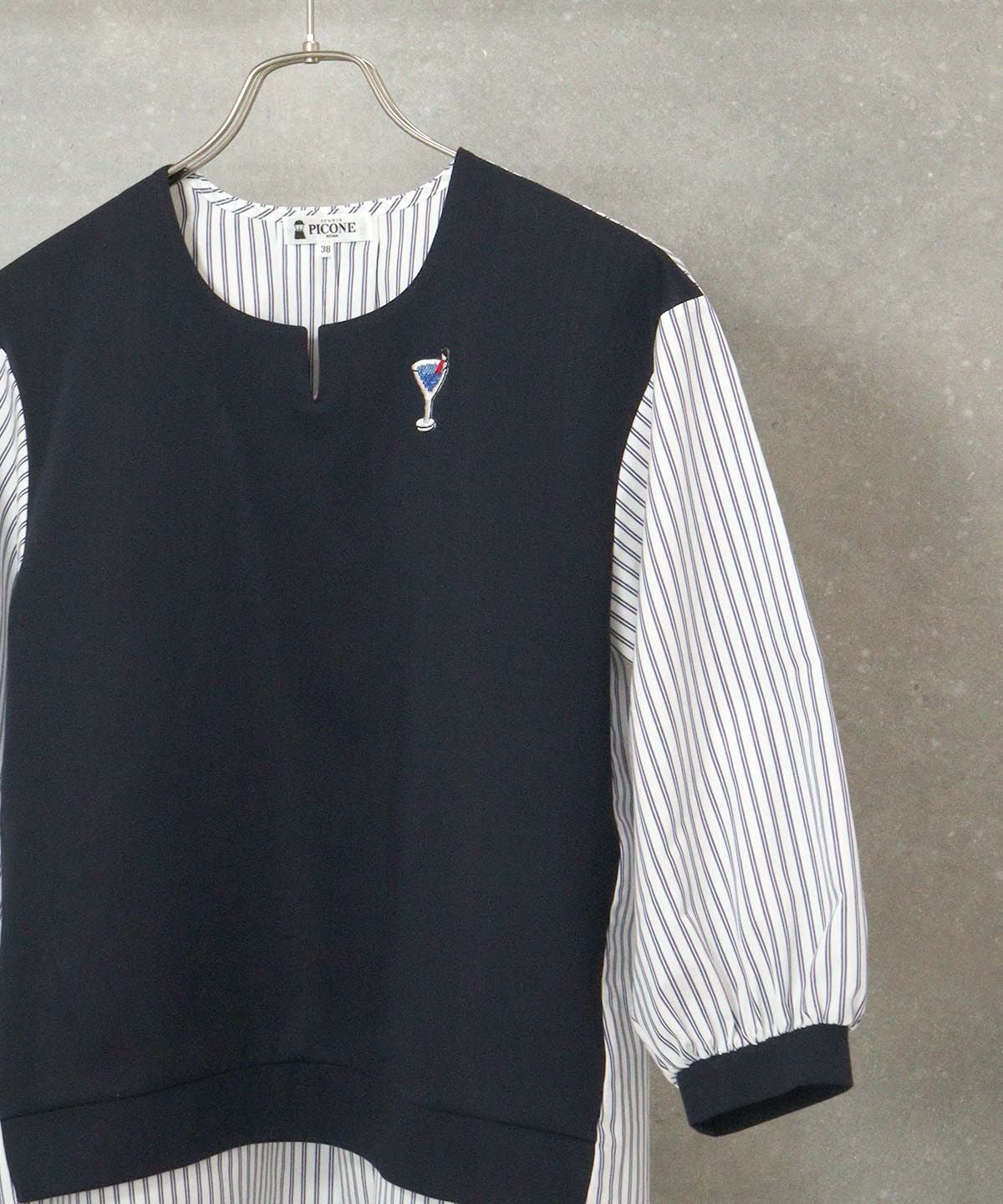 ネイビー×ホワイト