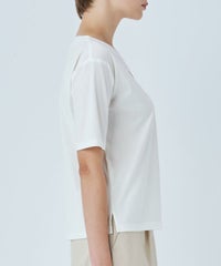 モデル着用画像（ホワイト）