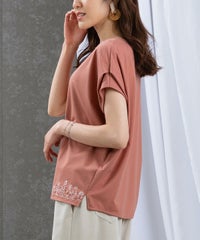 モデル着用画像(テラコッタ)