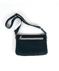 3ポケットショルダーバッグ後（ブラック）